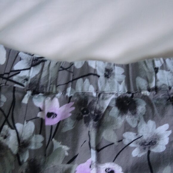 womens gray patterned skirt size 0 midi - Picture 4 of 5